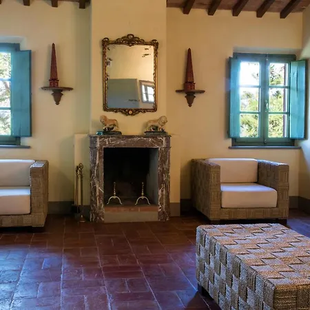 Montefoscoli Sleeps 8 Pool Wifi فيلة