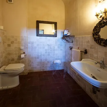 فيلة Montefoscoli Sleeps 8 Pool Wifi *